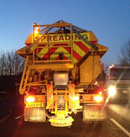 gritter at work crop